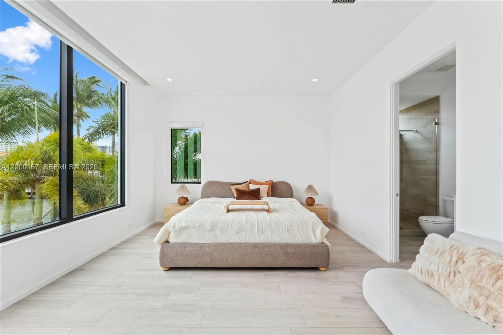 4232 Tradewinds Ave photo 24