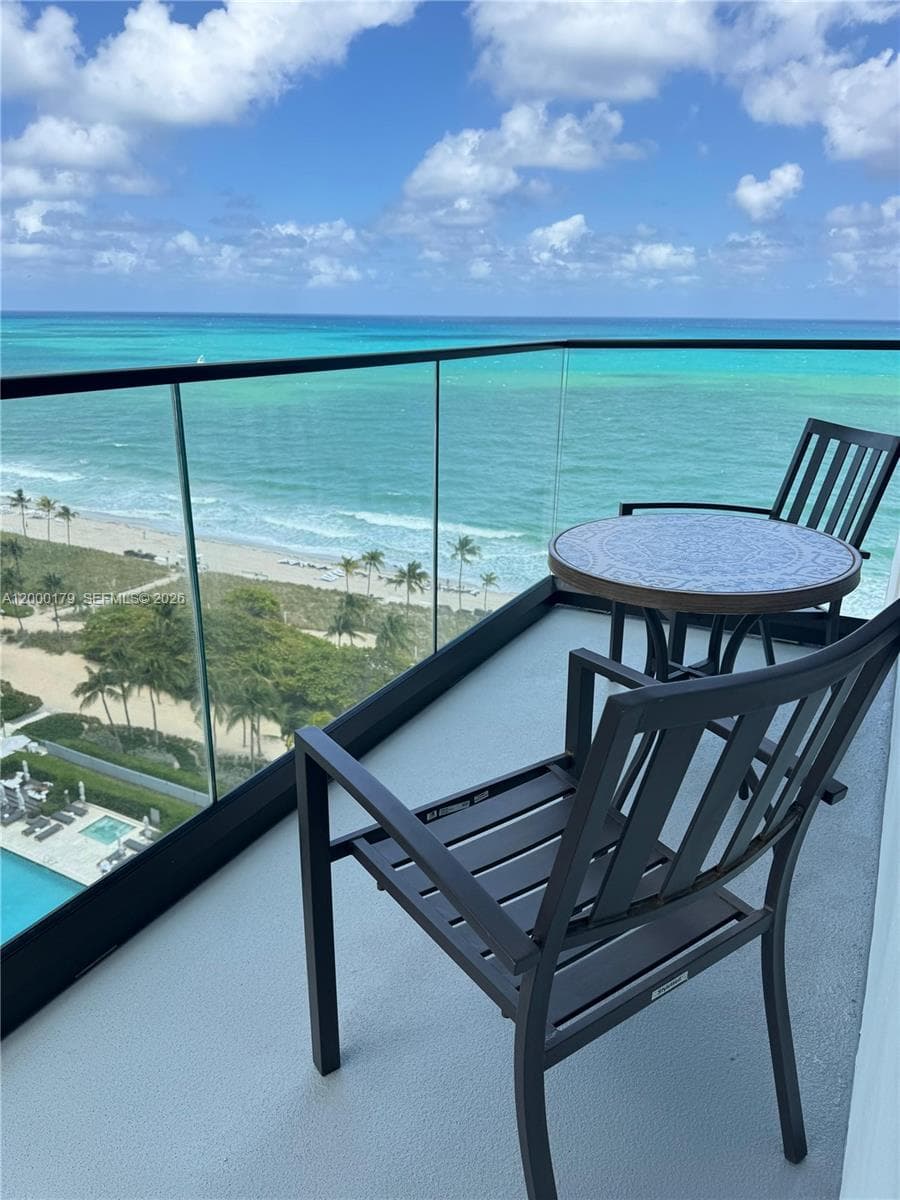 10185 collins ph 20 photo 2