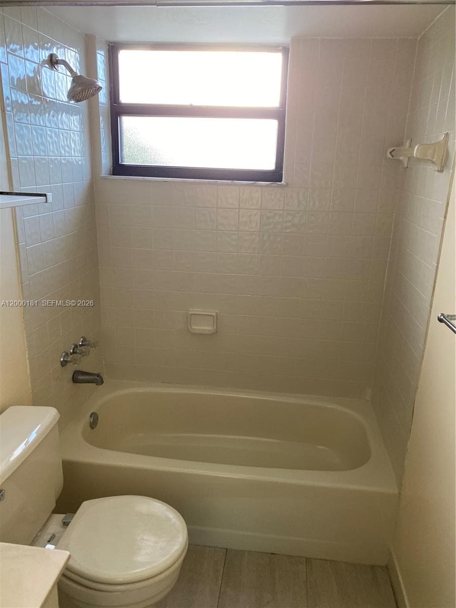 1900 Diana Dr 3D photo 15