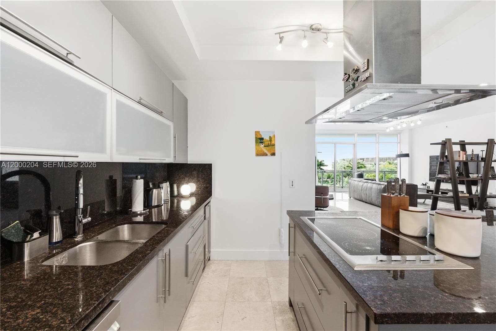 1090 NW N River Dr 404 photo 24