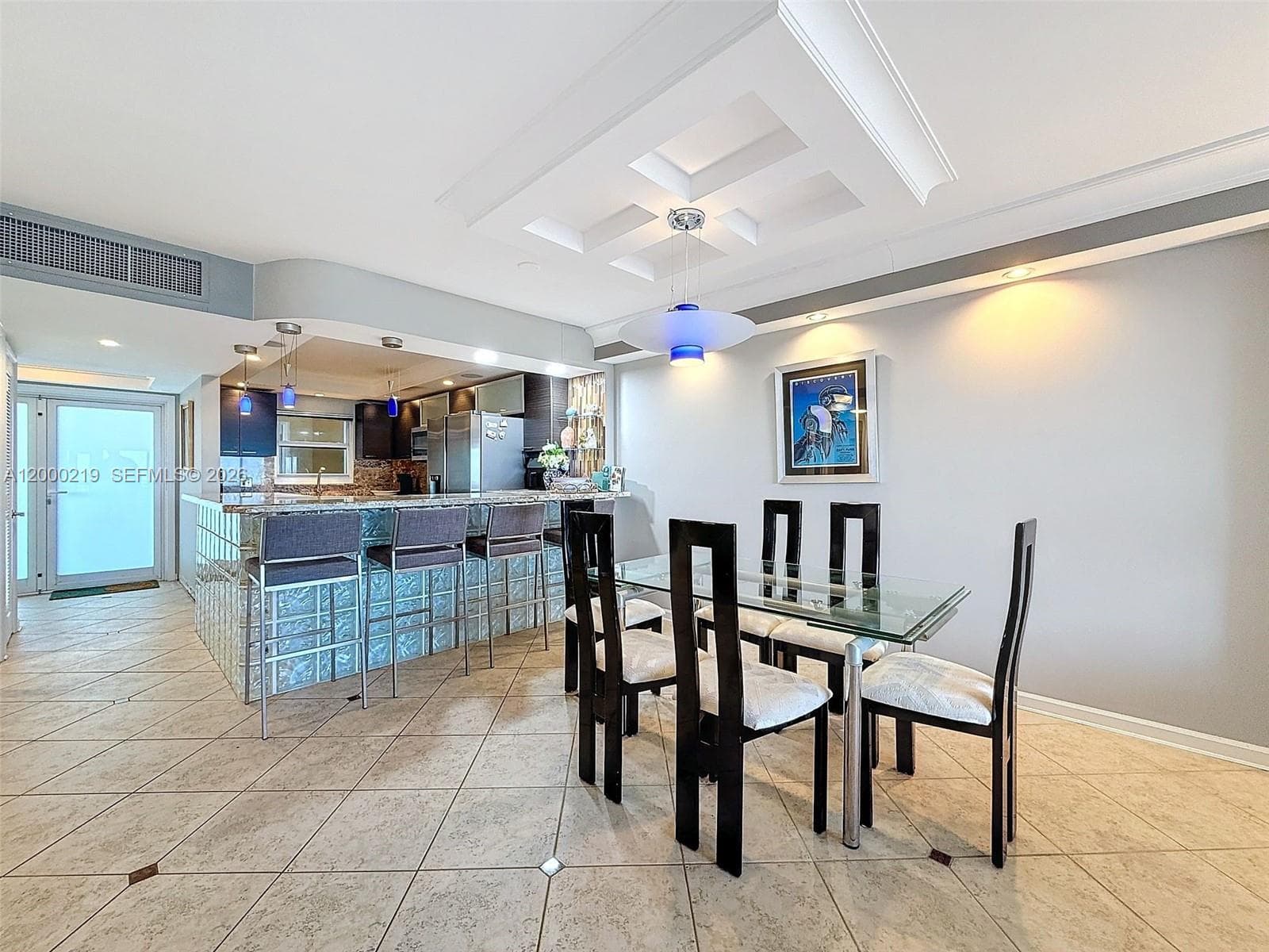 328 Ocean Blvd 707 photo 5