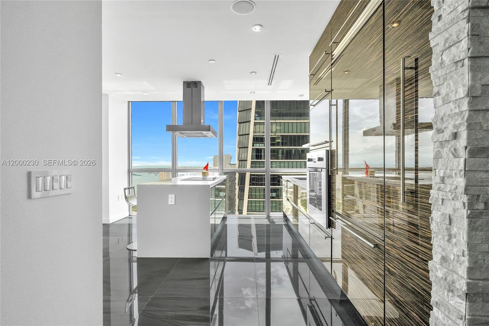 1100 Biscayne Blvd 6001 photo 7