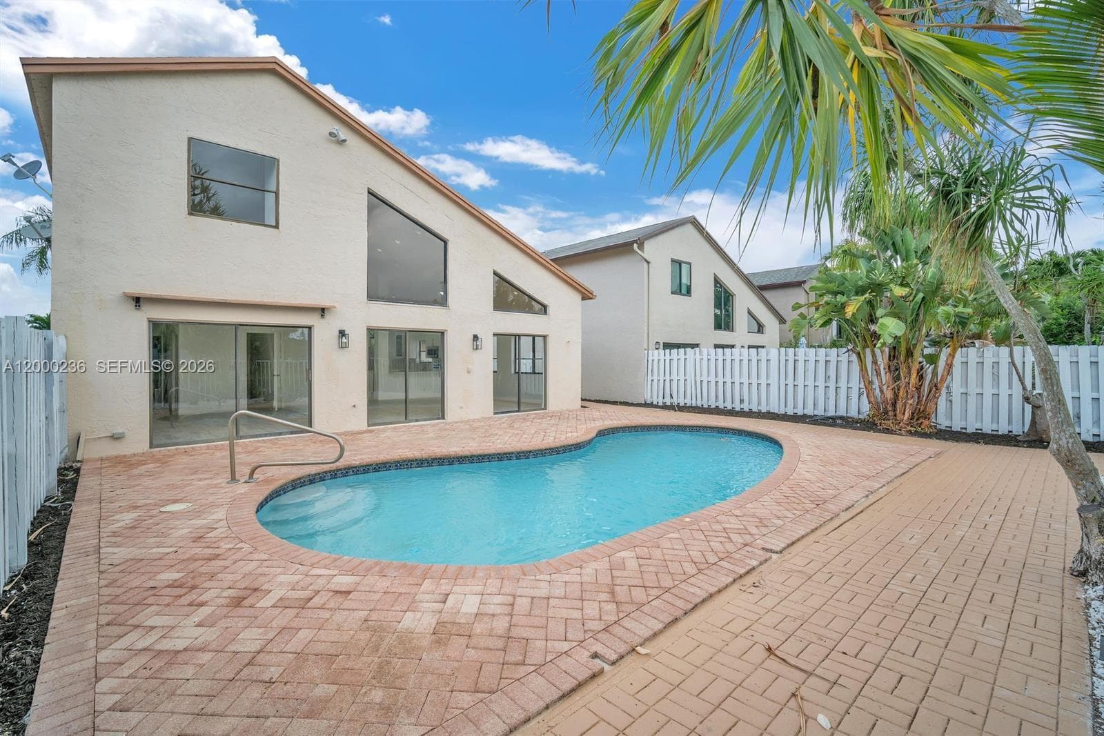 8694 Kimble Way 8694 photo 16