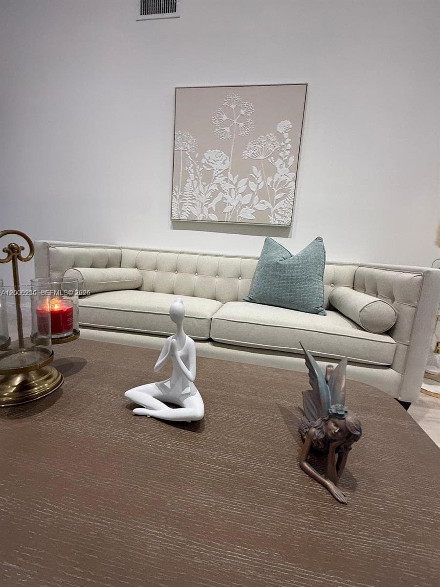 8694 Kimble Way 8694 photo 3