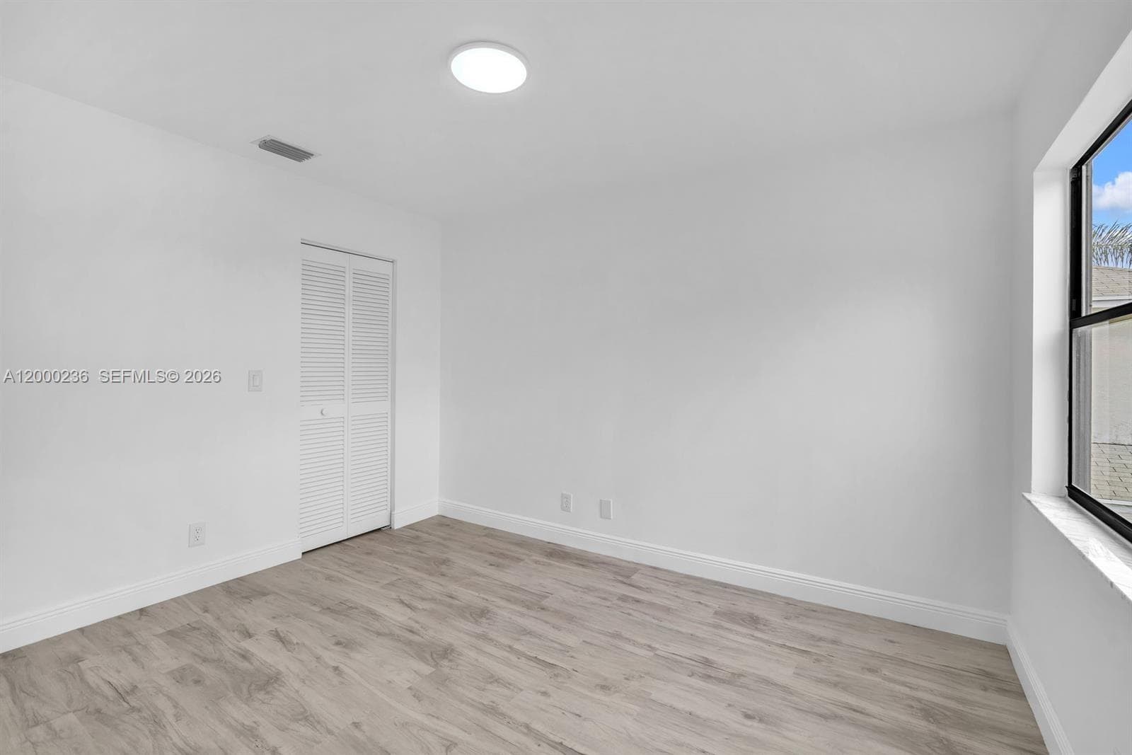 8694 Kimble Way 8694 photo 14