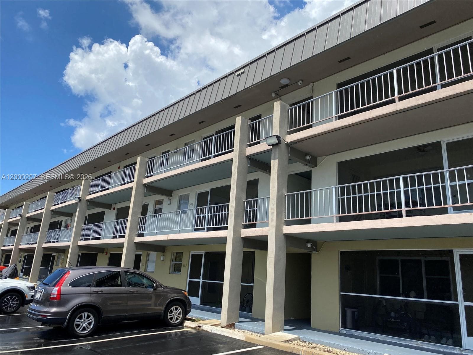 250 Layne Blvd 110 photo 2