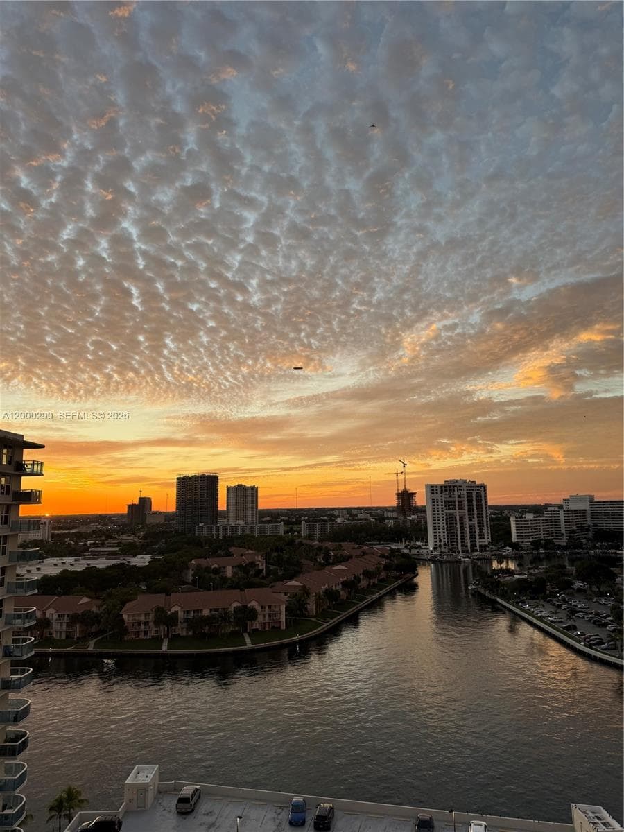 3800 Ocean Dr 1623 photo 7