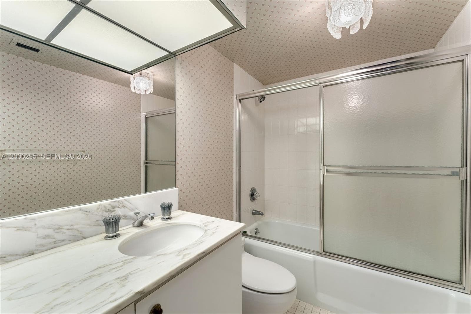 5500 Collins Ave 304 photo 22