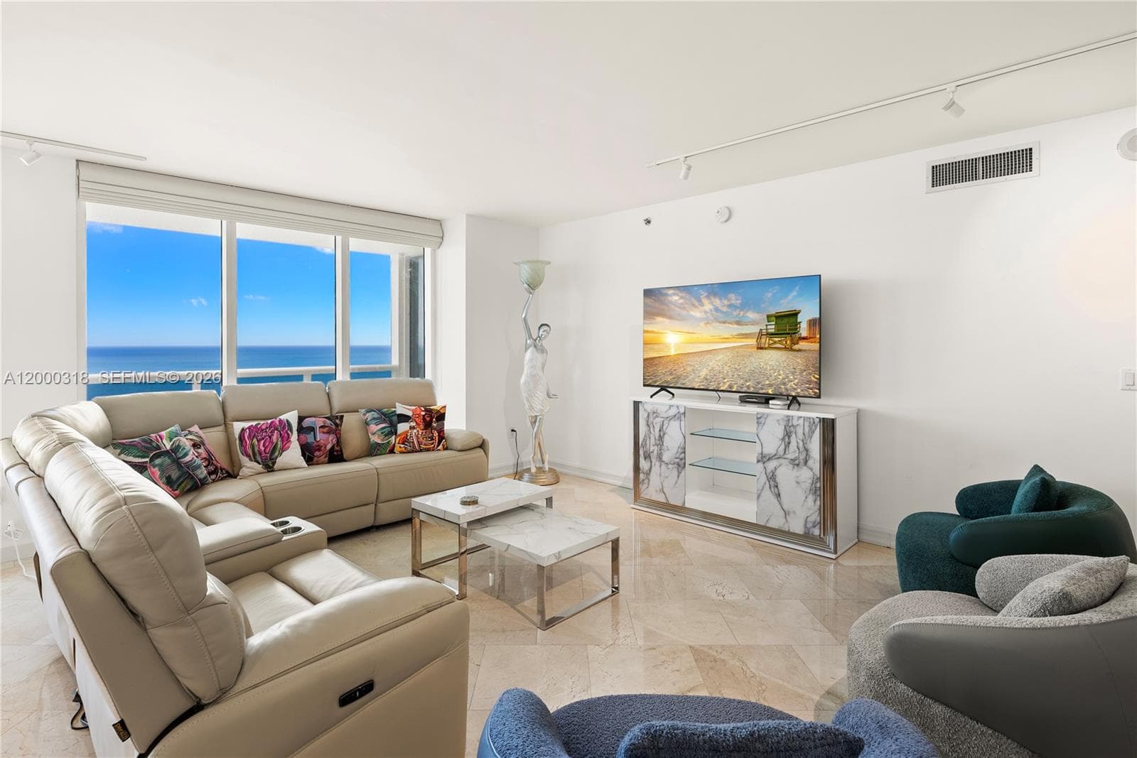 1850 Ocean Dr 2