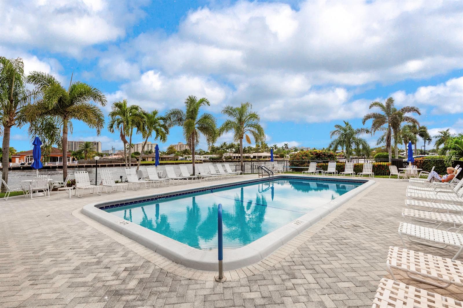 6367 Bay Club Drive 3 photo 18