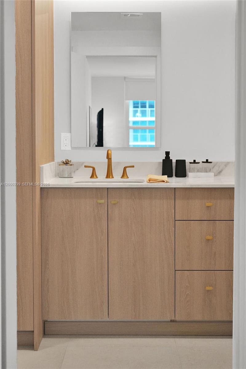 3505 Ocean Dr 808 photo 14