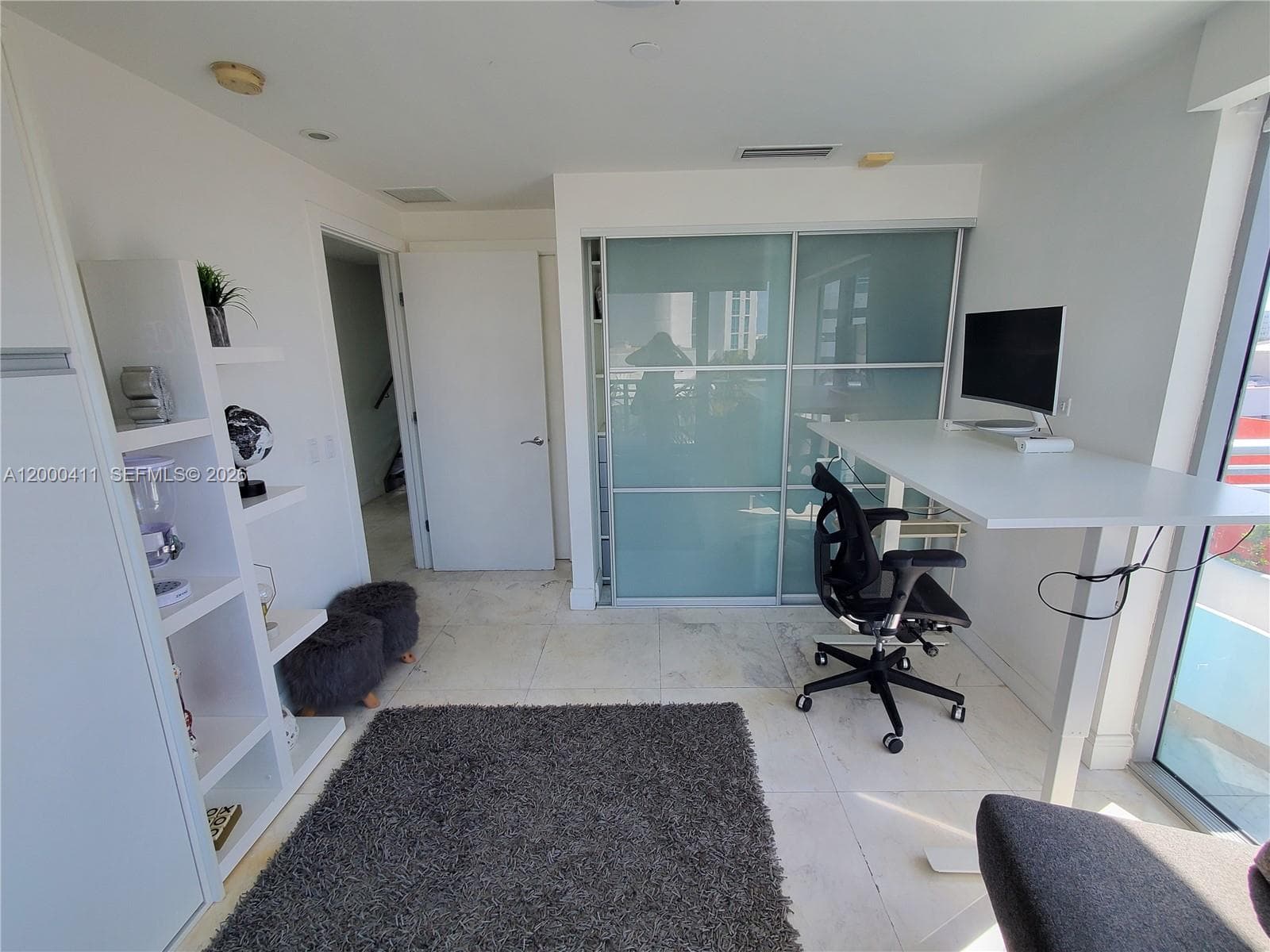 401 photo 19