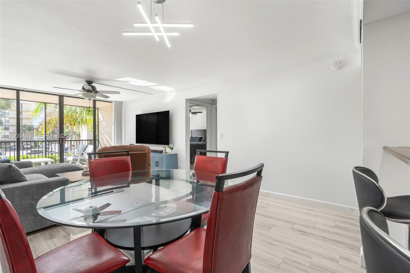 16 Royal Palm Way 205 photo 9