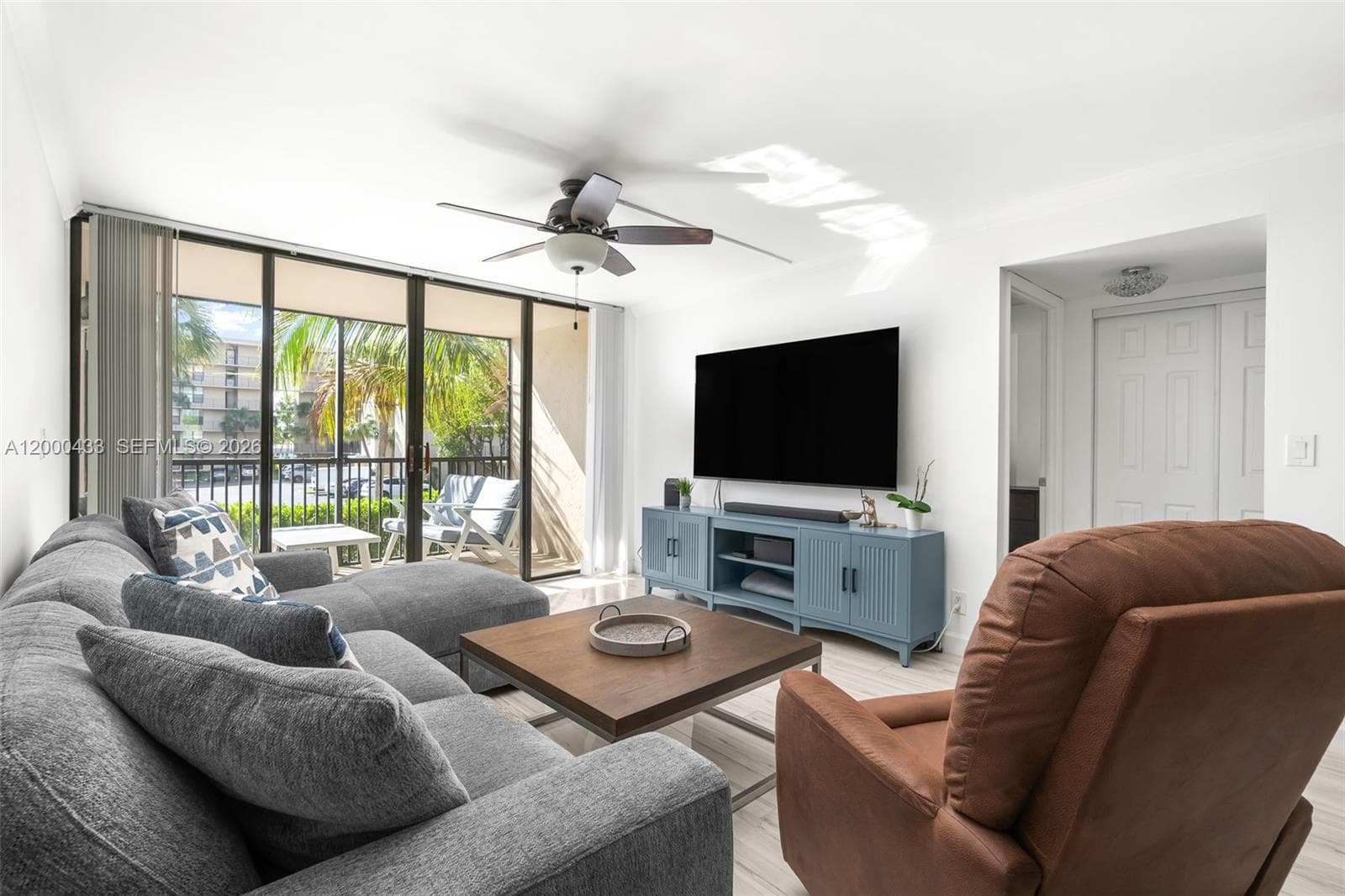 16 Royal Palm Way 205 photo 11