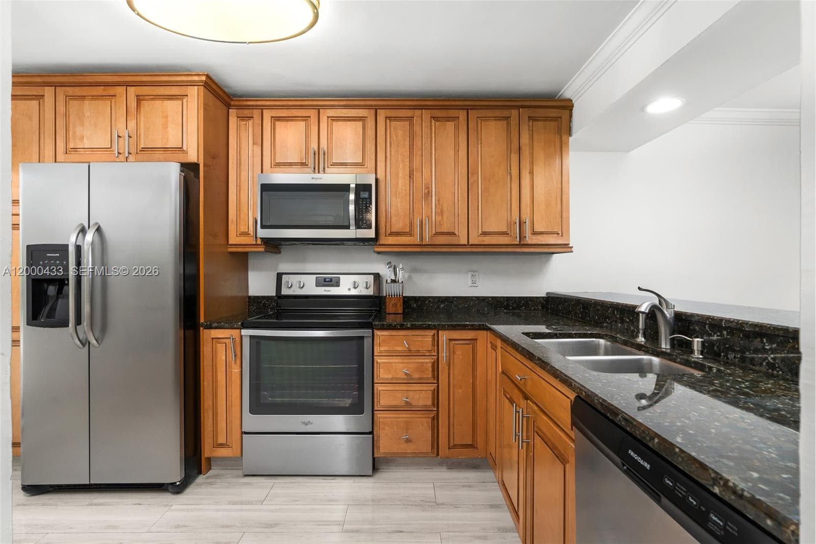 16 Royal Palm Way 205 photo 4