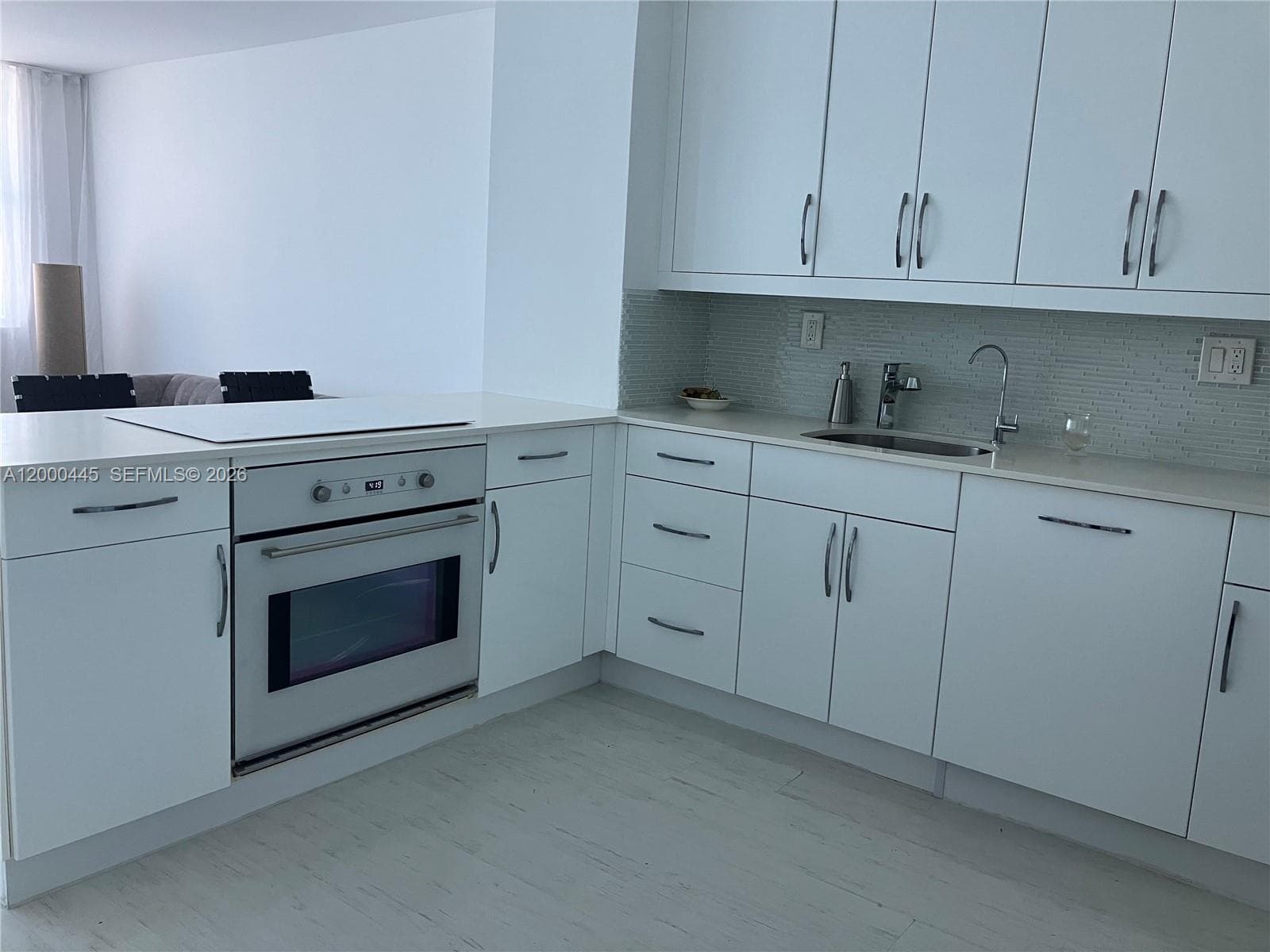 3180 Ocean Dr 603 photo 3