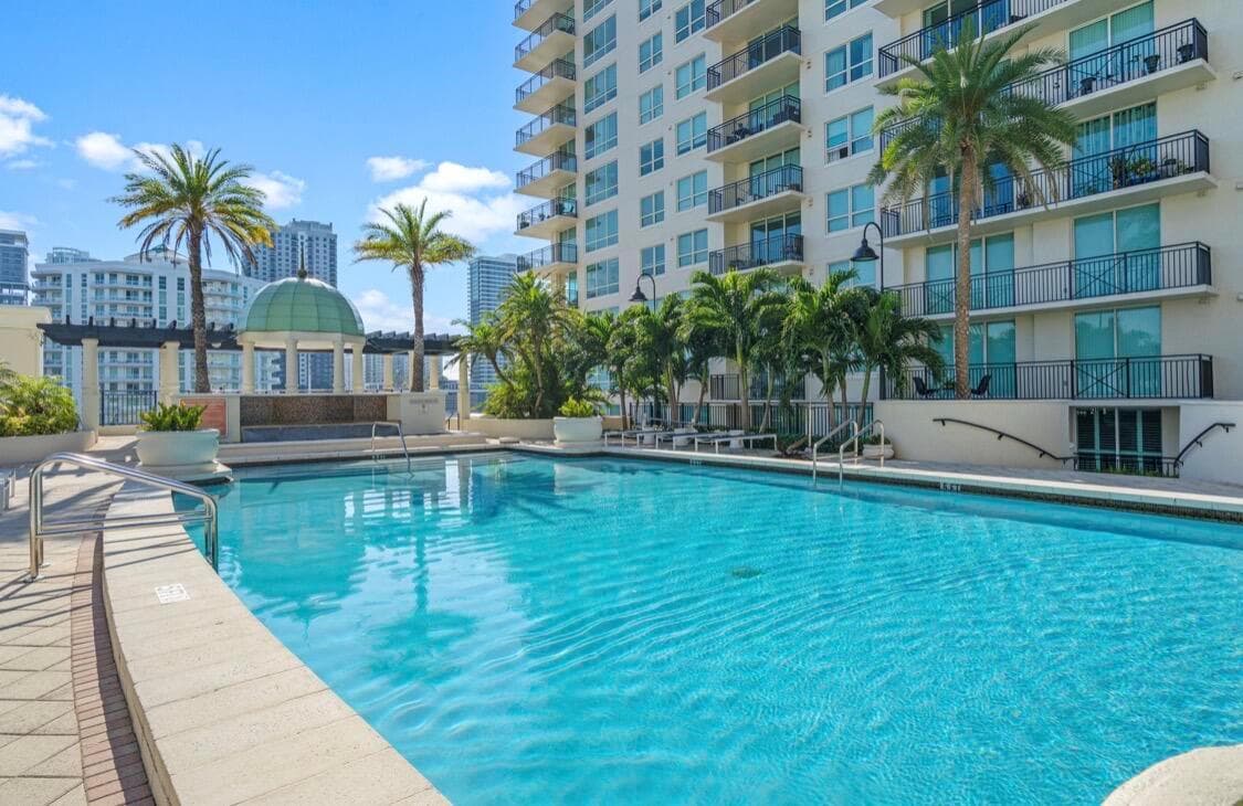 610 W Las Olas Boulevard 920n photo 24