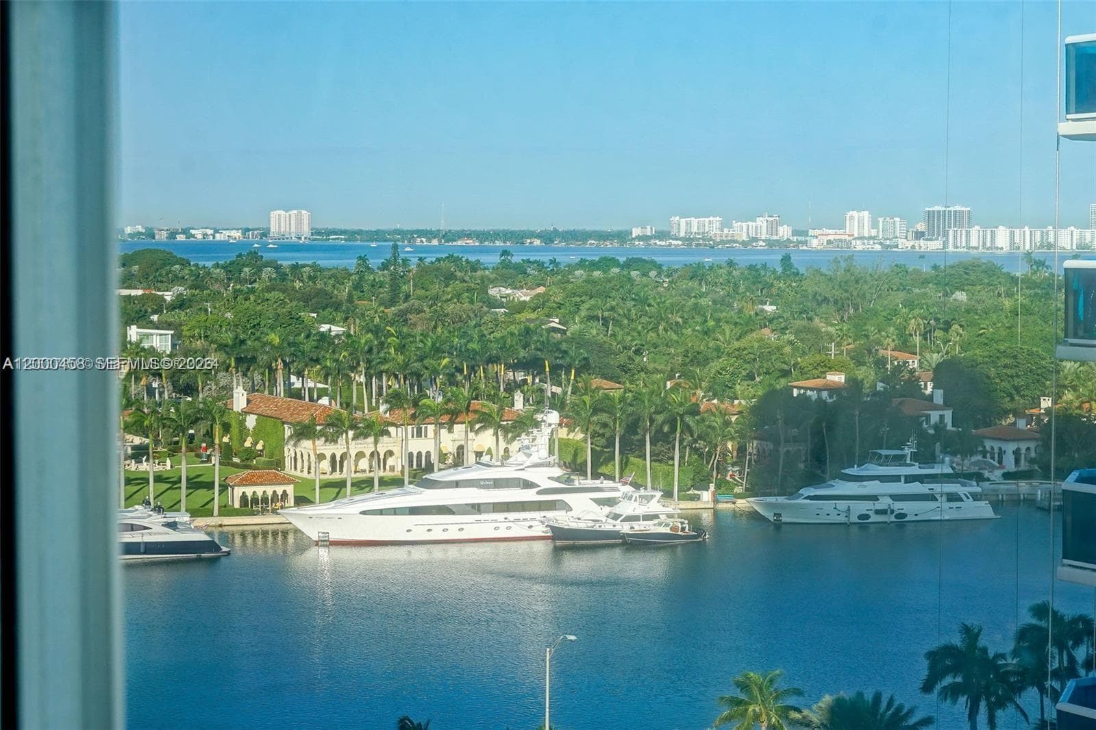 4747 Collins Ave 1108 photo 3