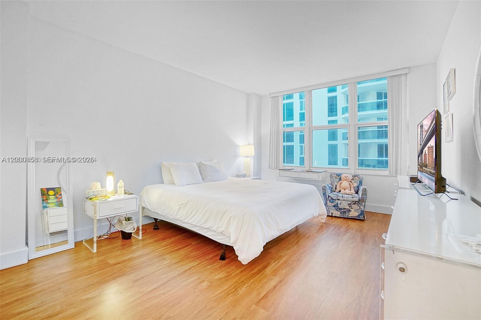 4747 Collins Ave 1108 photo 9