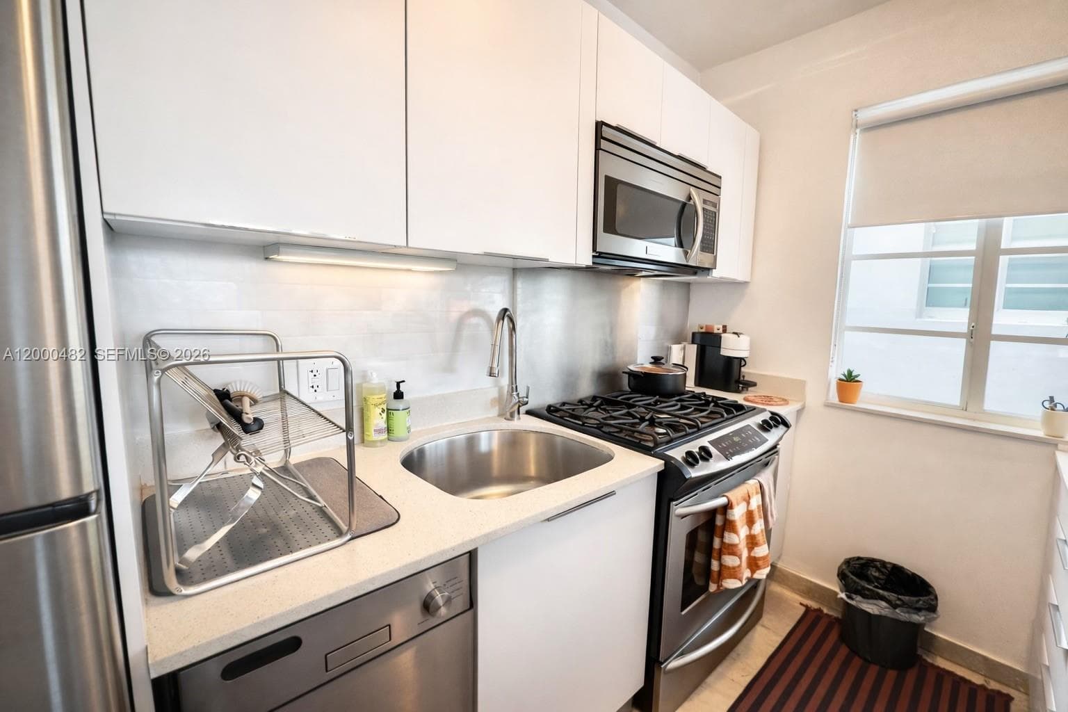 3915 Meridian Ave 206 photo 16