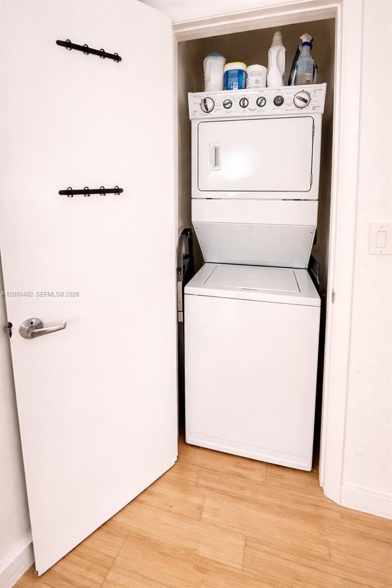 3915 Meridian Ave 206 photo 20