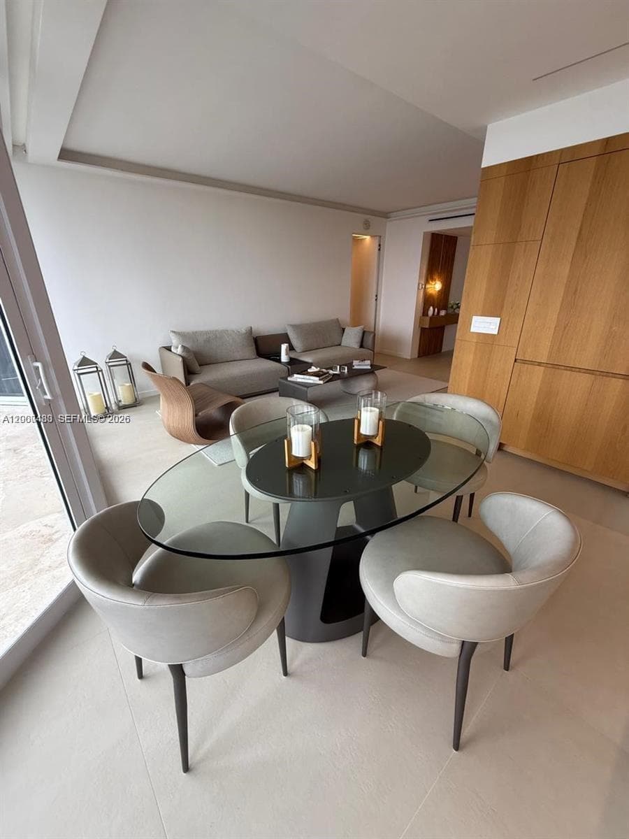 4775 Collins Ave 3706 photo 3