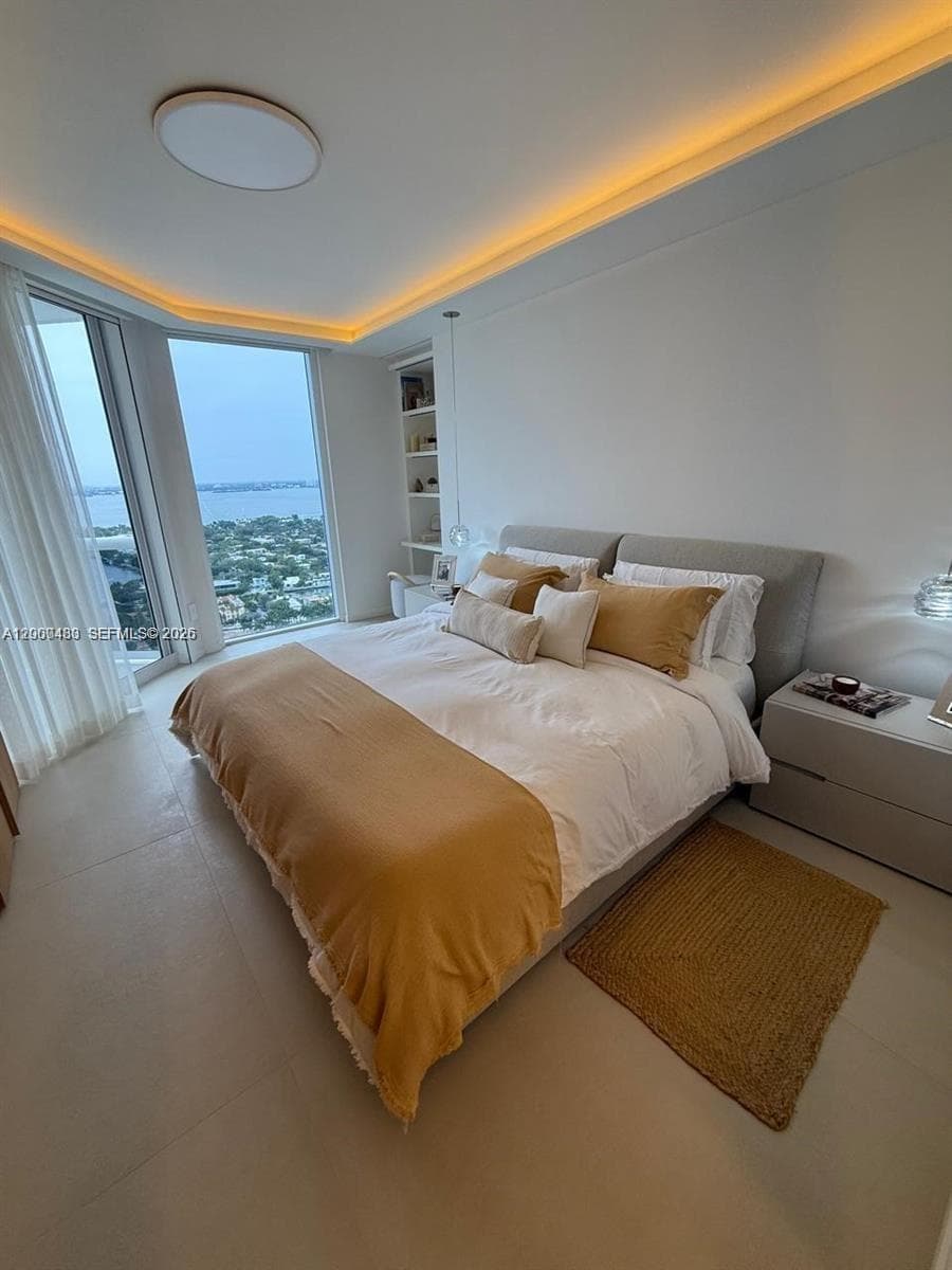 4775 Collins Ave 3706 photo 8