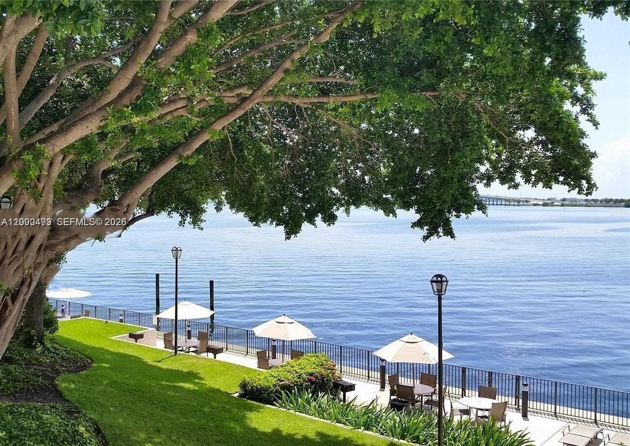 2333 Brickell Ave PH210 photo 20