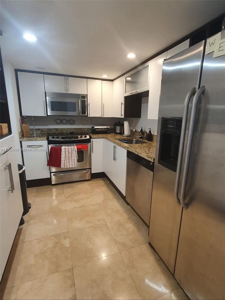 2333 Brickell Ave PH210 photo 9