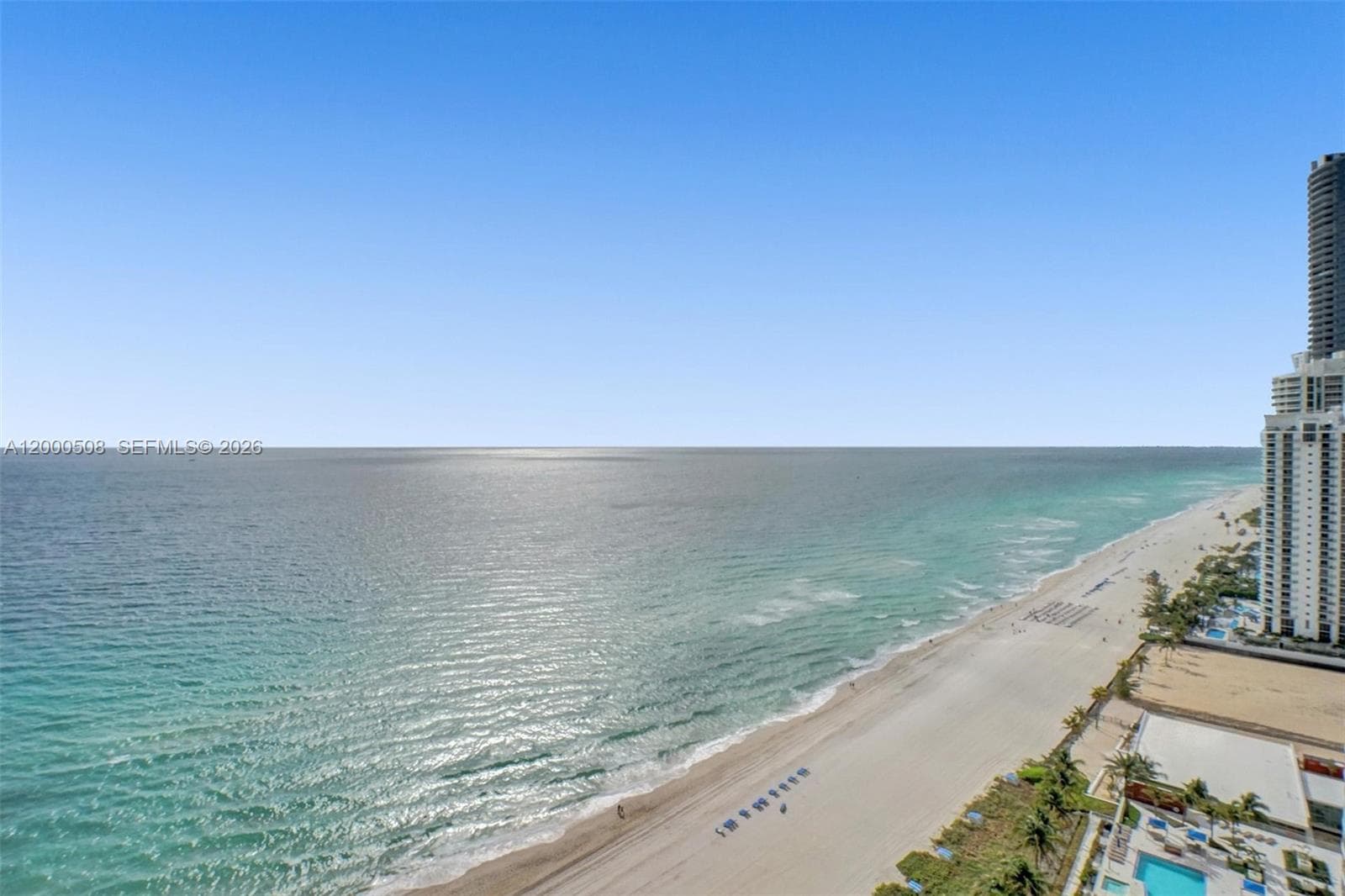 18975 COLLINS AVE 2001 photo 8