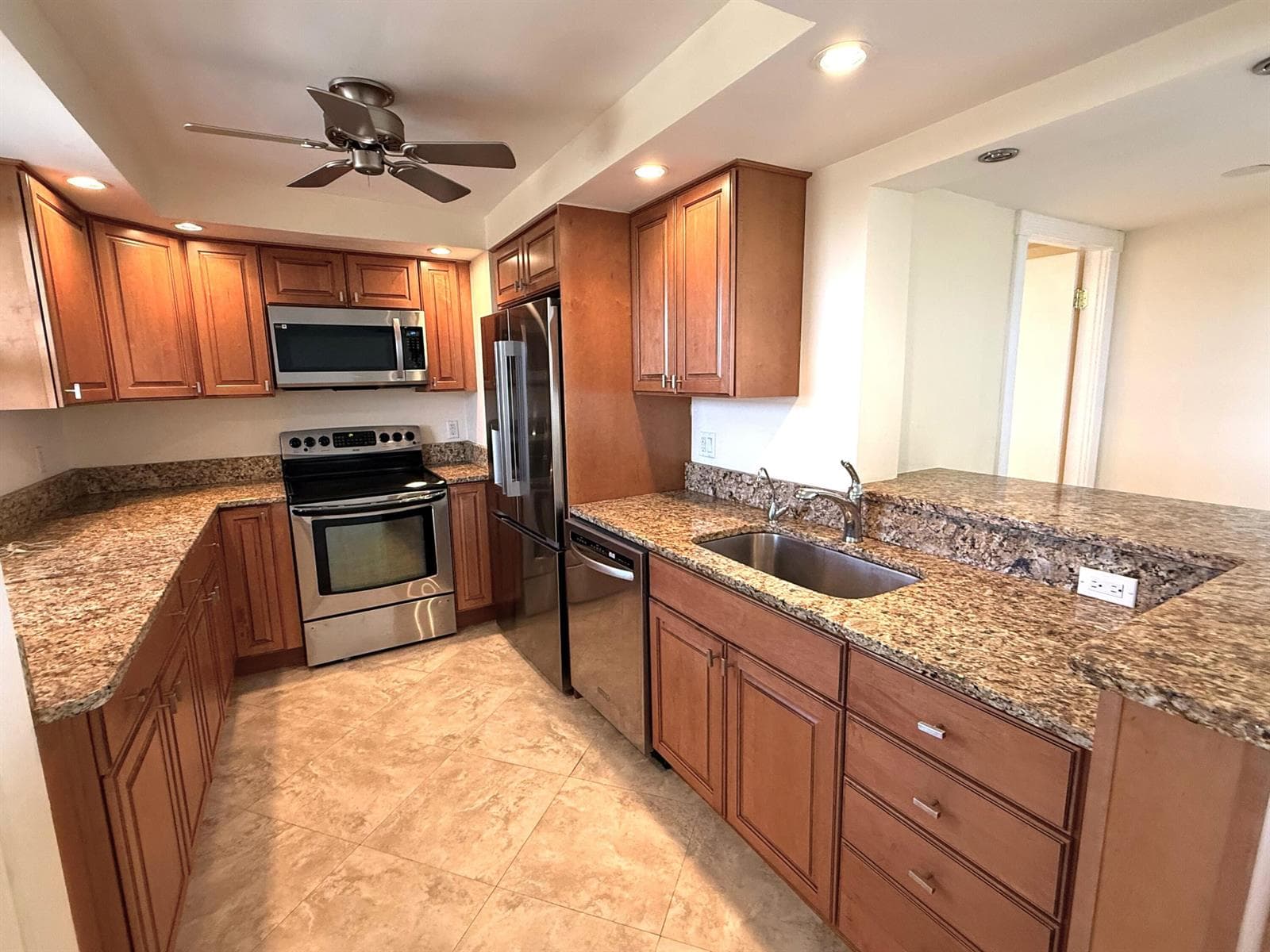 5200 N Flagler Drive 1604 photo 3