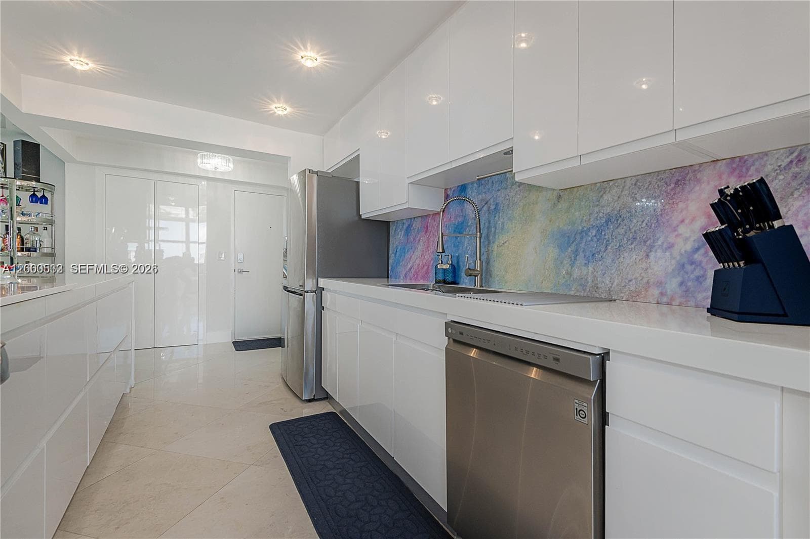 2301 Ocean Dr 2003 photo 5