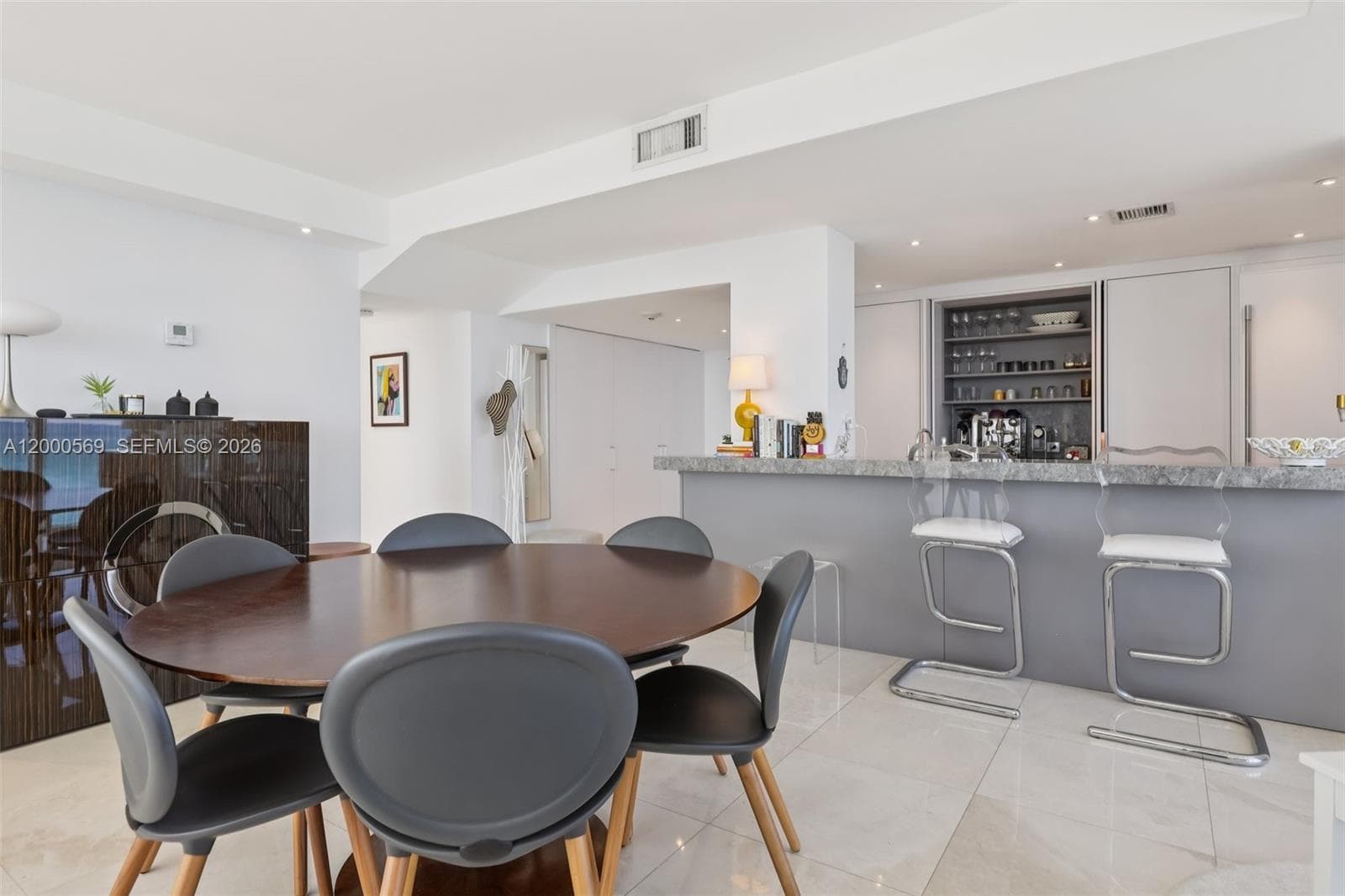 10275 Collins Ave 1110 photo 17