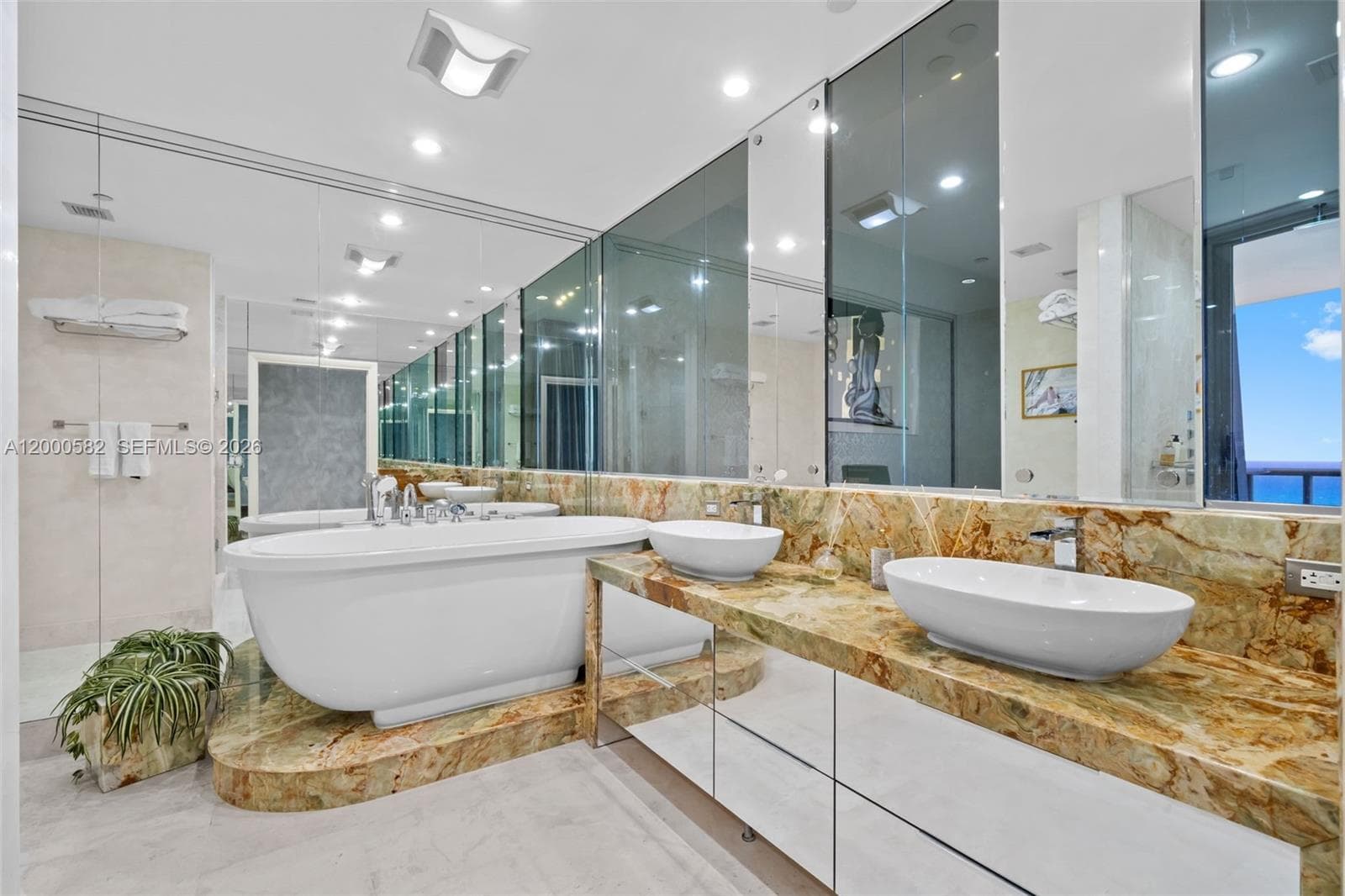 17121 Collins Ave PH4406 photo 23