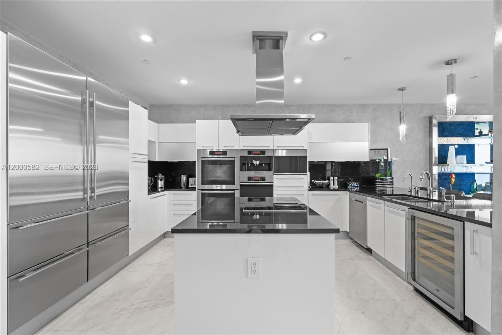 17121 Collins Ave PH4406 photo 13