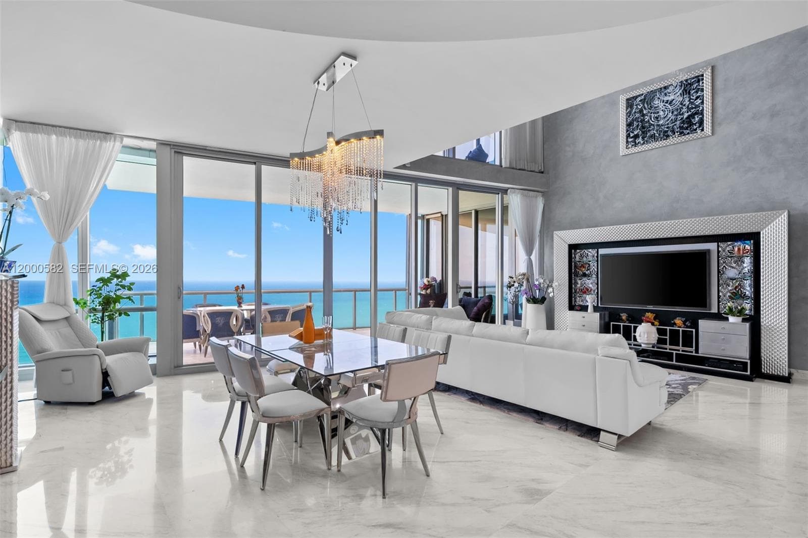 17121 Collins Ave PH4406 photo 4