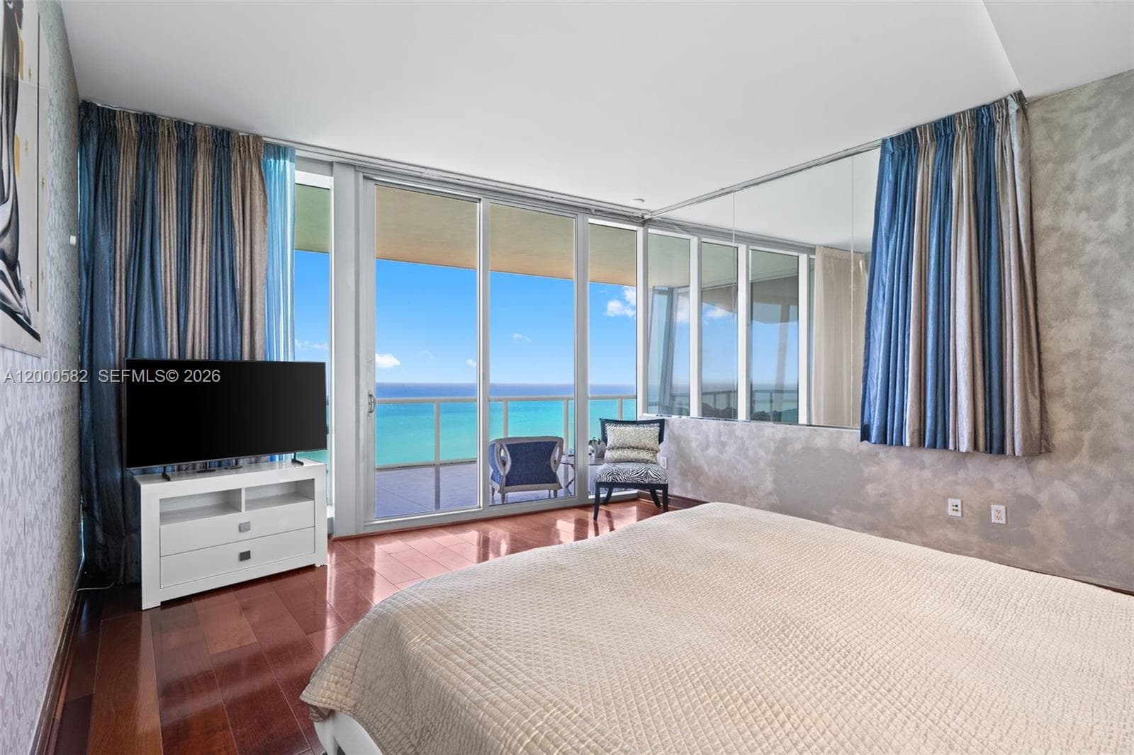17121 Collins Ave PH4406 photo 21