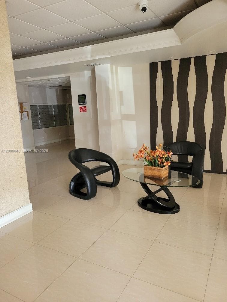 1833 Ocean Dr 307 photo 3