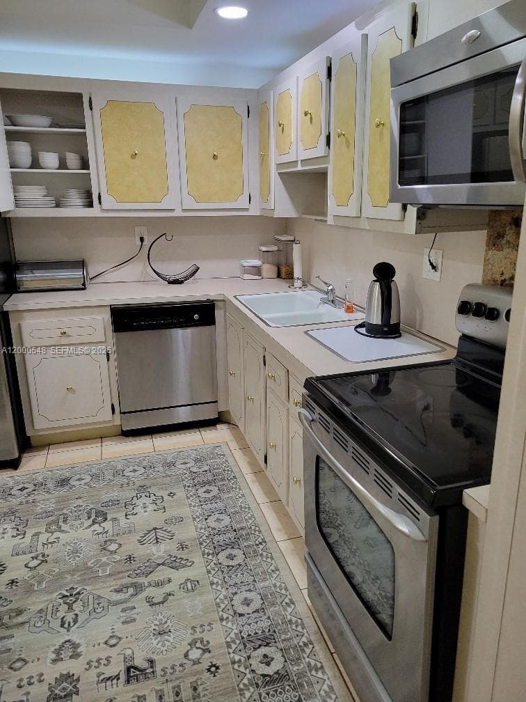 1833 Ocean Dr 307 photo 18