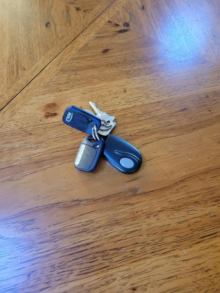 1833 Ocean Dr 307 photo 19