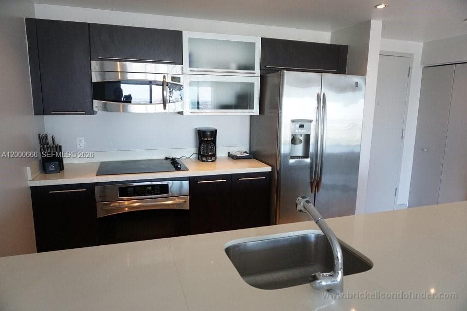 90 3rd St 3505 photo 6