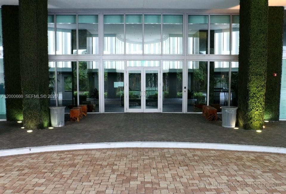 90 3rd St 3505 photo 16