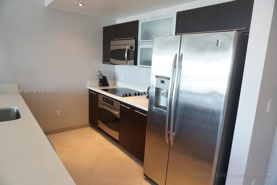 90 3rd St 3505 photo 7