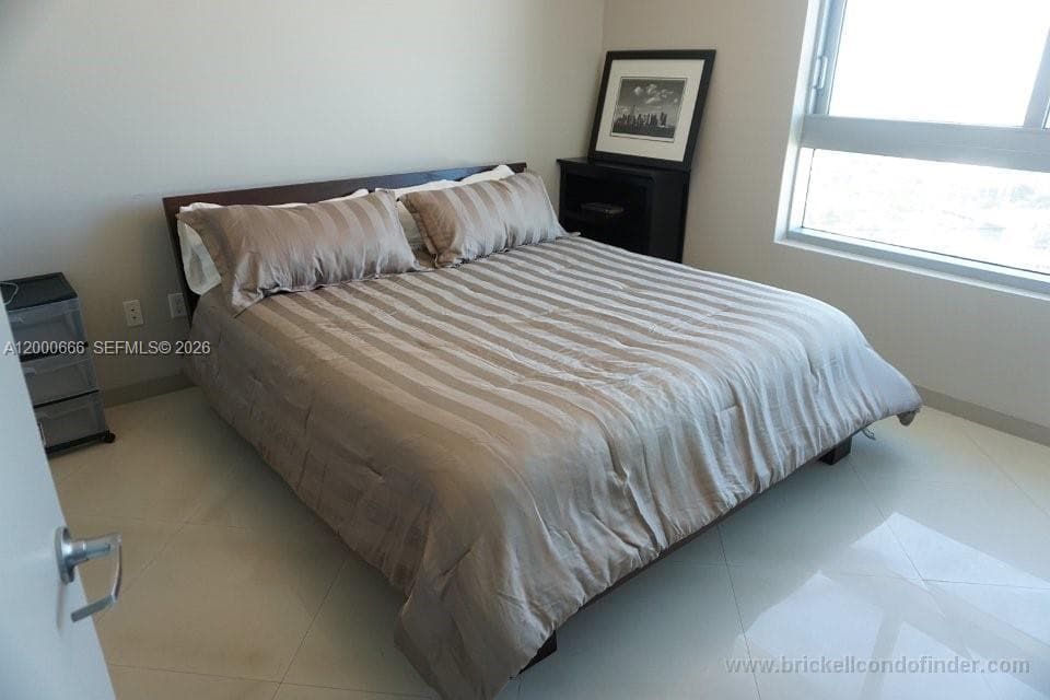 90 3rd St 3505 photo 15