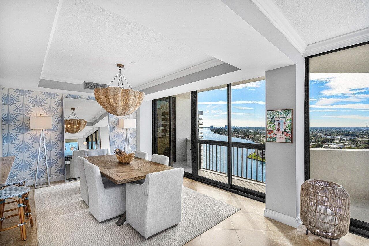 108 Lakeshore Drive 38-ph photo 9