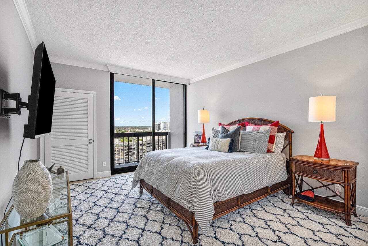 108 Lakeshore Drive 38-ph photo 18