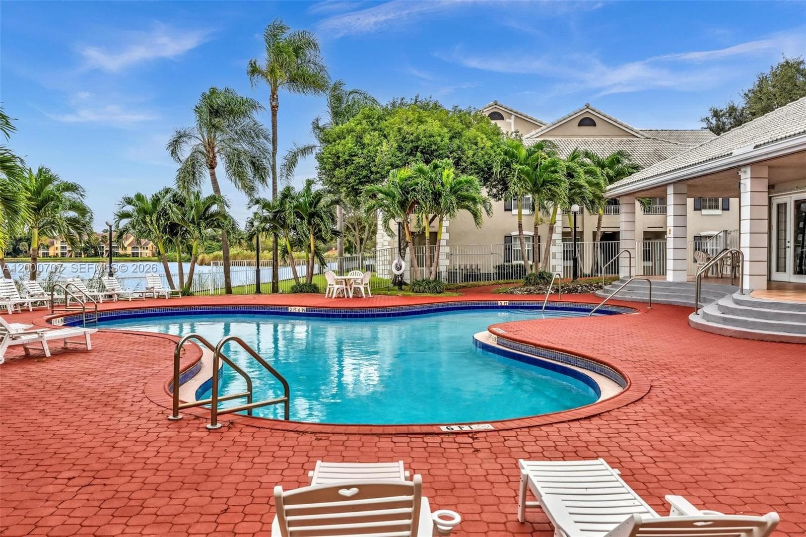 2841 Oakland Forest Dr 207 photo 16