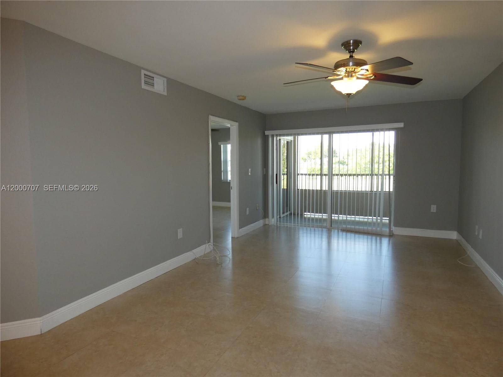 2841 Oakland Forest Dr 207 photo 7