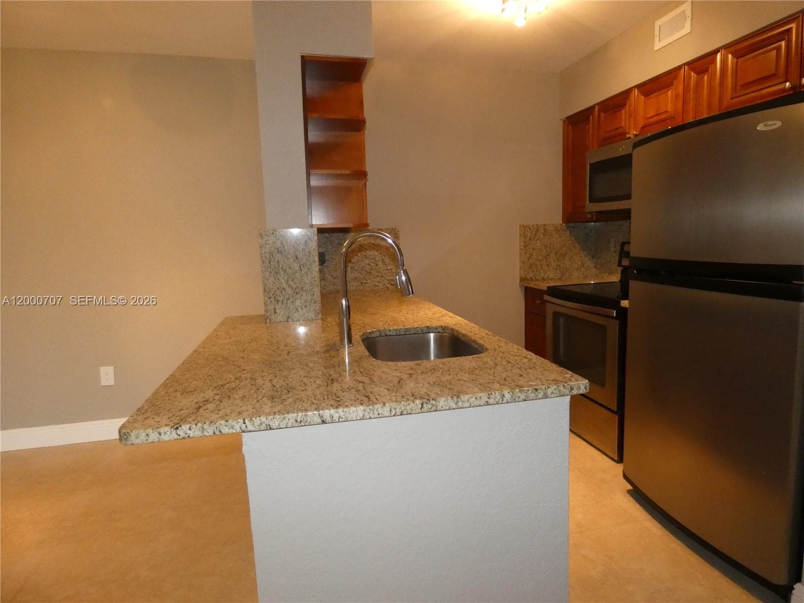 2841 Oakland Forest Dr 207 photo 3