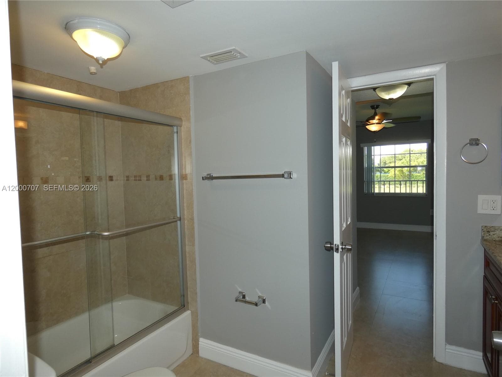 2841 Oakland Forest Dr 207 photo 11